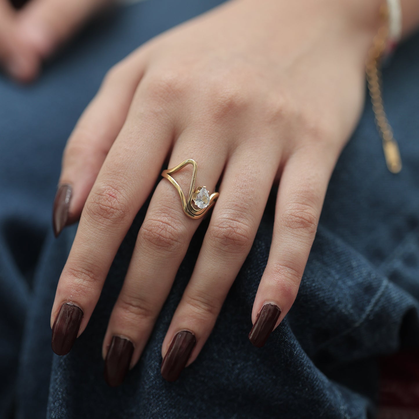 Curvella Ring – Anti-Tarnish Gold-Plated