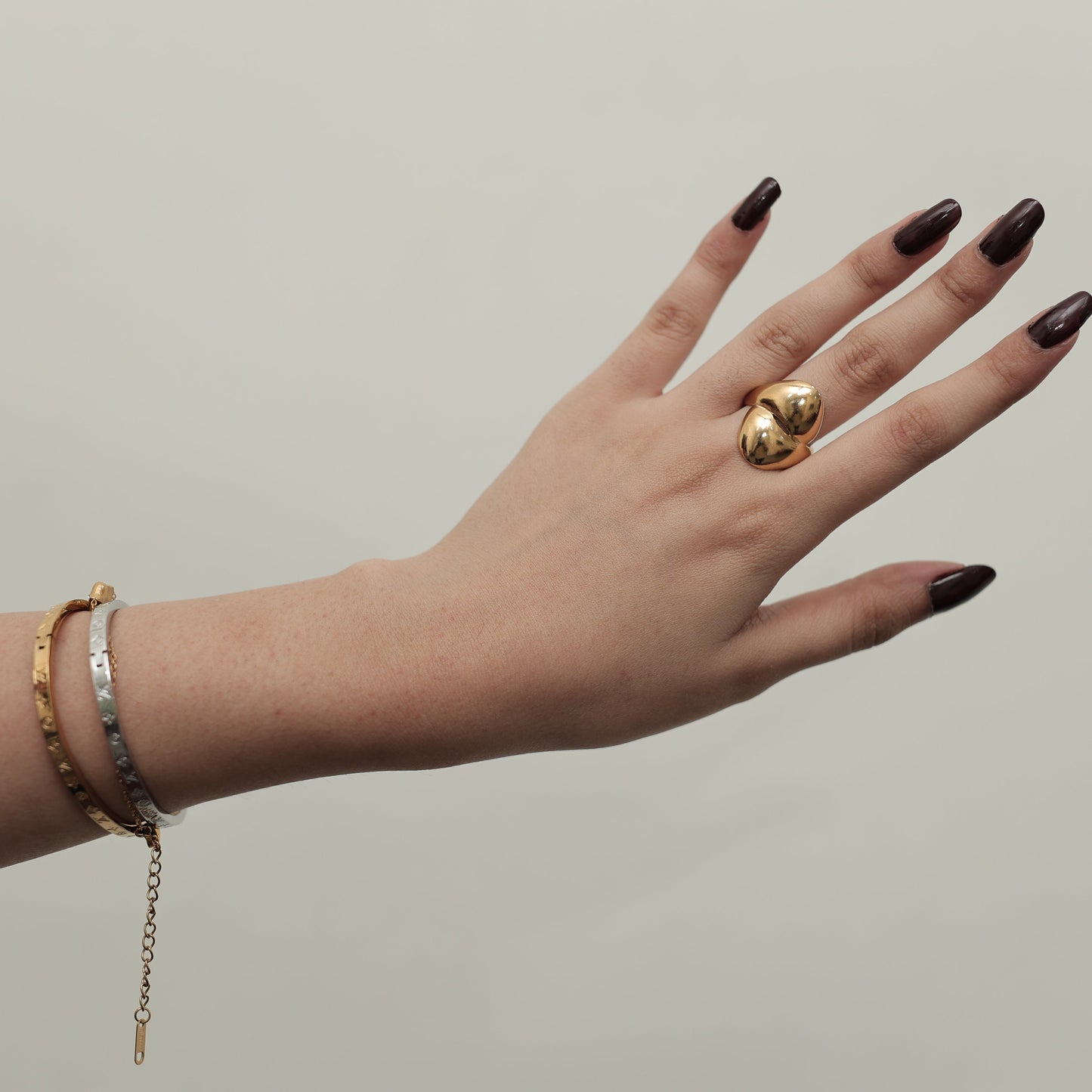 Gilded Crest Ring – Sculptural Anti-Tarnish Gold-Plated Statement