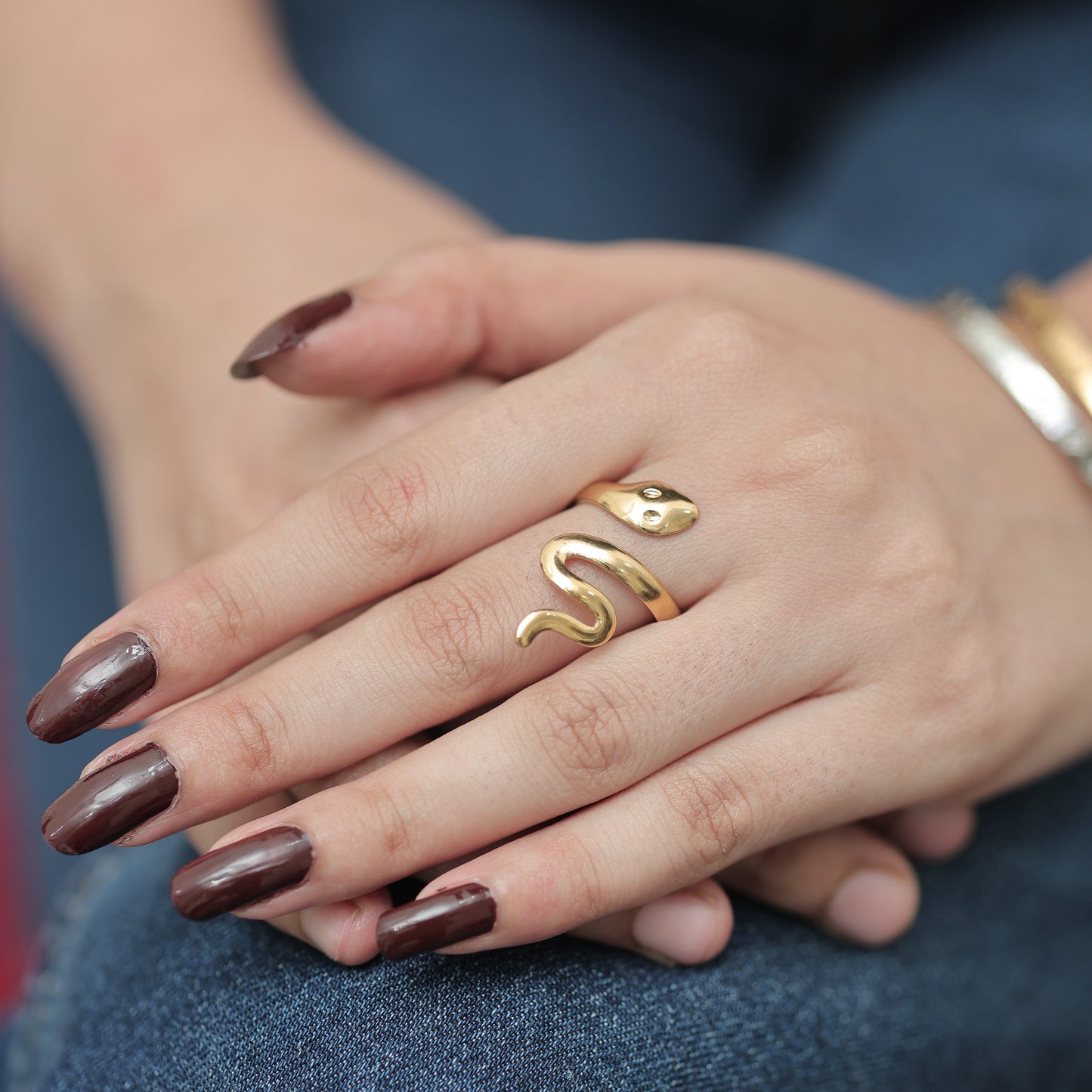 Serpenté Ring – Spiral Gold-Plated Anti-Tarnish Statement