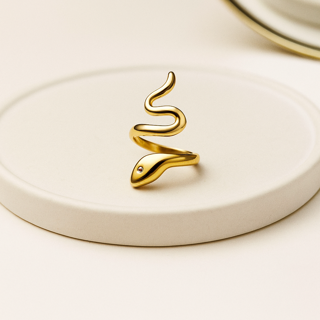 Serpenté Ring – Spiral Gold-Plated Anti-Tarnish Statement